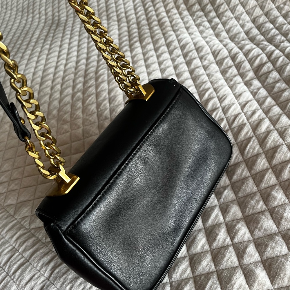 Mackage
Kian Leather Crossbody Bag - Picture 5 of 7